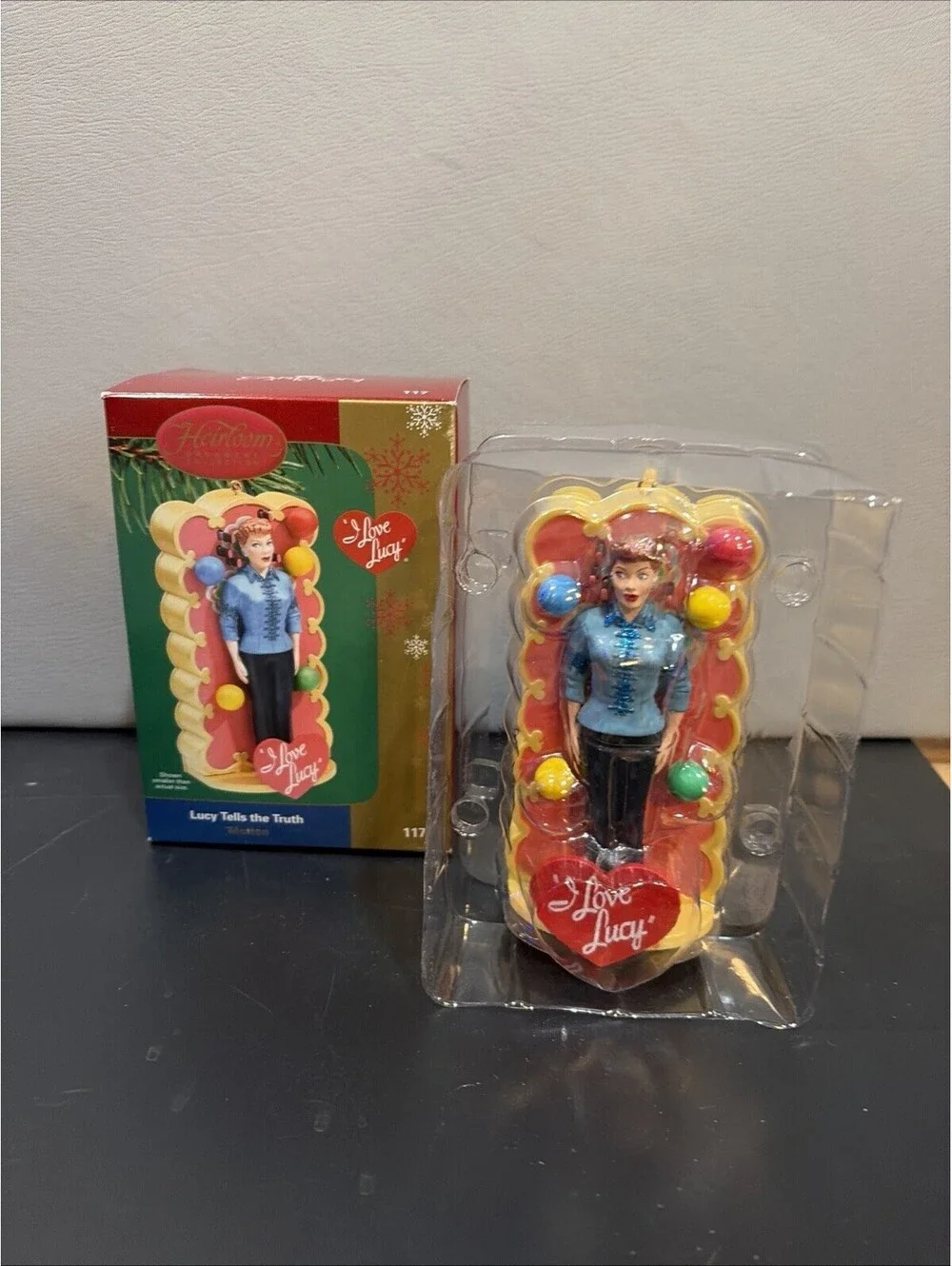 I Love Lucy Ornament “Lucy Tells the Truth” Carlton Cards Heirloom - Motion NEW
